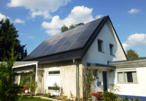 Solaranlage-Köln-LG-Kastenholz